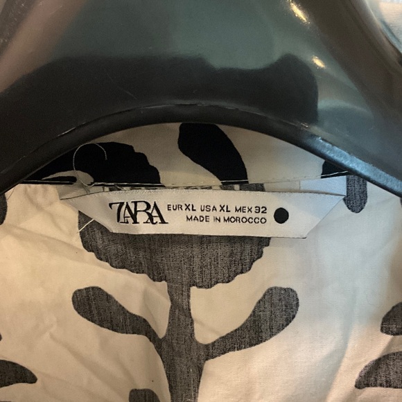 Zara Black and White Long Sleeve Dress - Picture 2 of 9